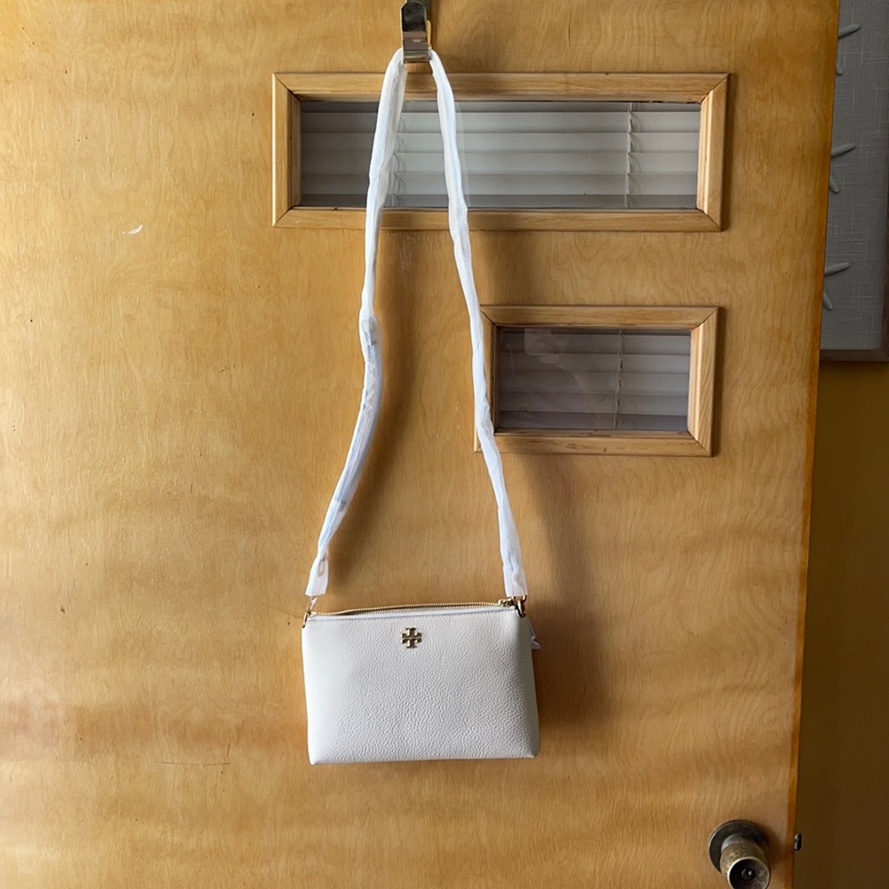 Tori Burch beige cross body
